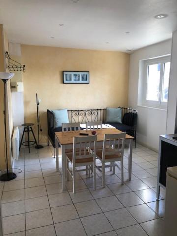 Jardin Fleury Apartment Gien Ngoại thất bức ảnh